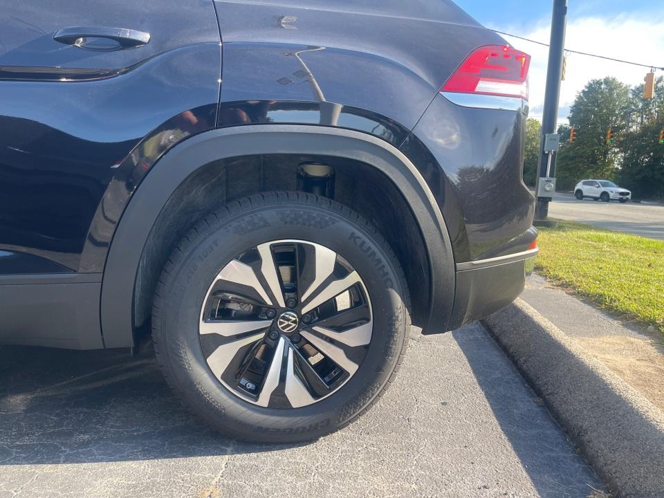 2026 Volkswagen Atlas Cross Sport 2.0T SE