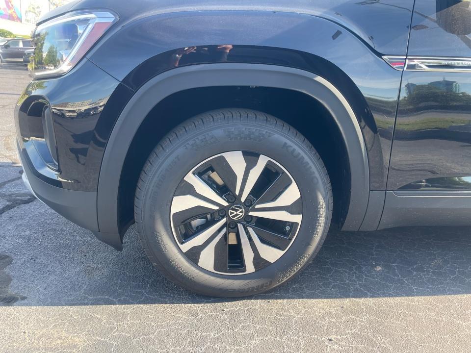 2026 Volkswagen Atlas Cross Sport 2.0T SE
