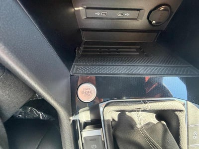 2027 Volkswagen Taos SE Black