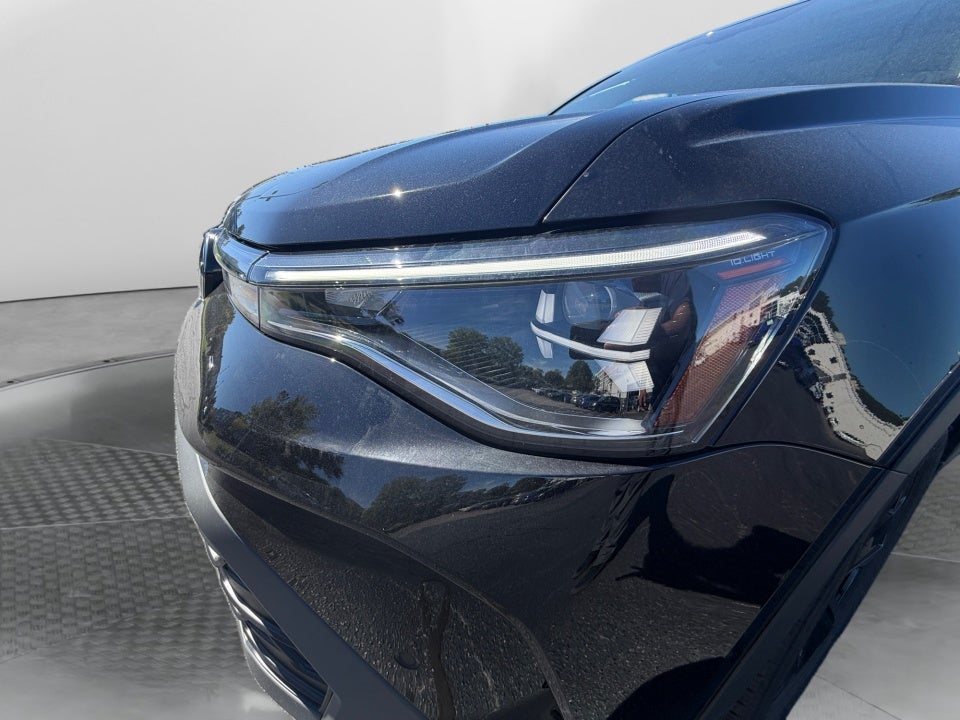2027 Volkswagen Taos SE Black