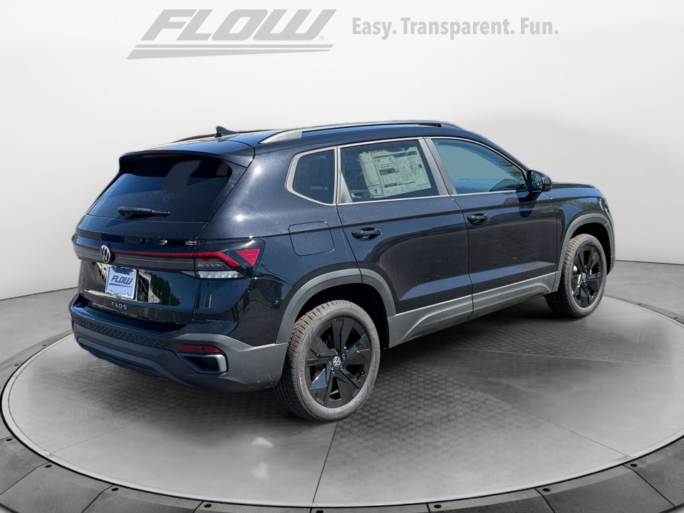 2027 Volkswagen Taos SE Black