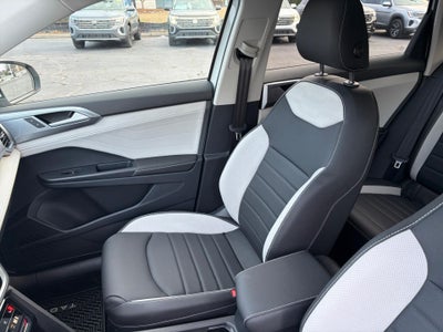 2026 Volkswagen Taos SEL