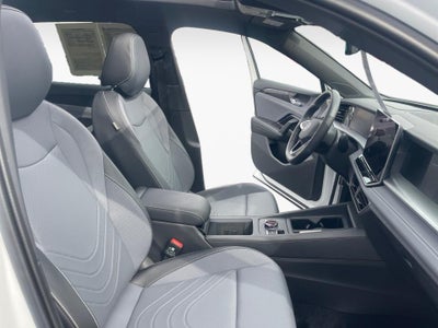 2025 Volkswagen Tiguan SE R-Line Black