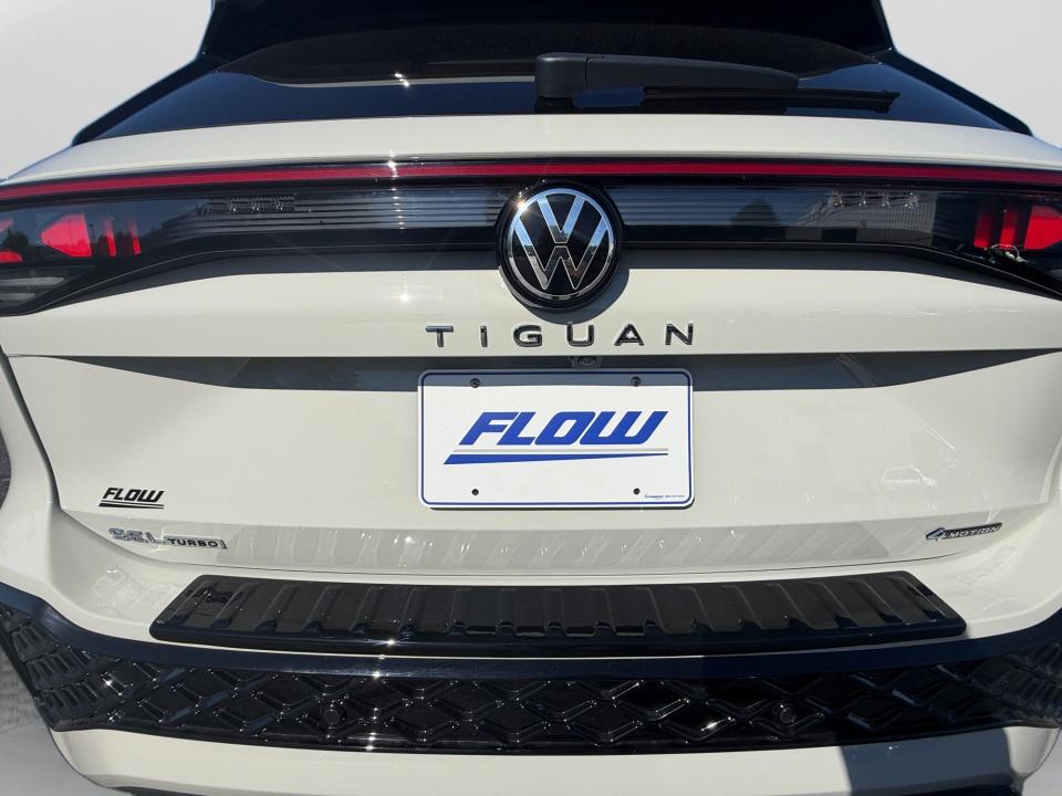 2026 Volkswagen Tiguan SEL R-Line Turbo