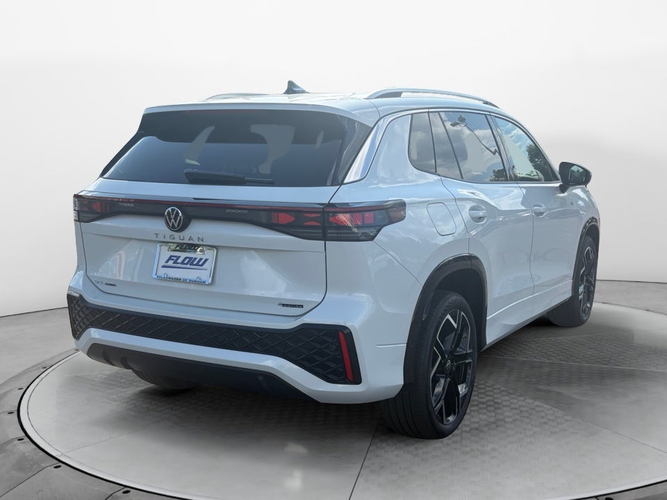 2026 Volkswagen Tiguan SEL R-Line Turbo
