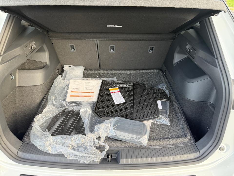 2026 Volkswagen Tiguan SEL R-Line Turbo