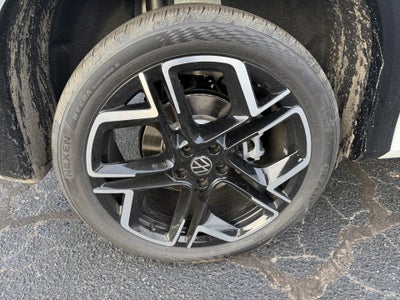 2026 Volkswagen Tiguan SEL R-Line Turbo