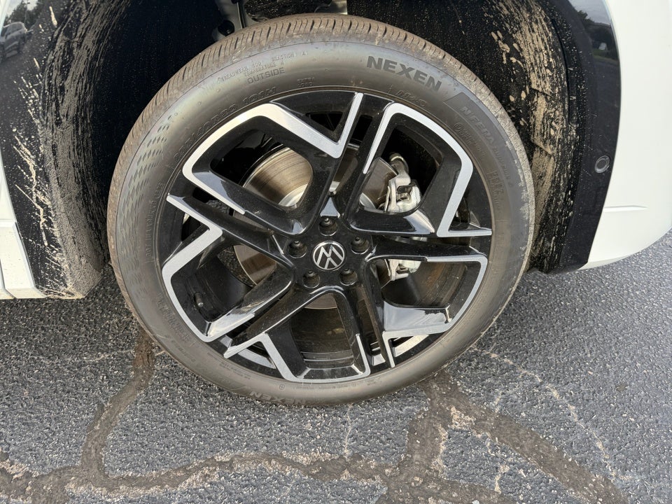 2026 Volkswagen Tiguan SEL R-Line Turbo