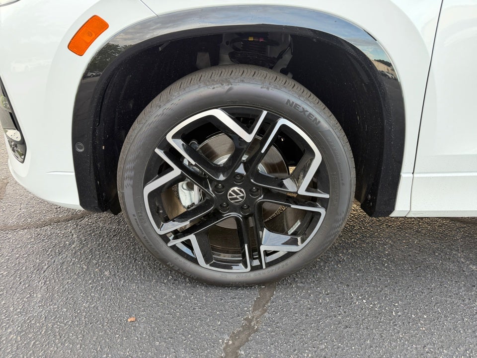 2026 Volkswagen Tiguan SEL R-Line Turbo