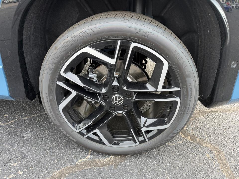 2026 Volkswagen Tiguan SEL R-Line Turbo