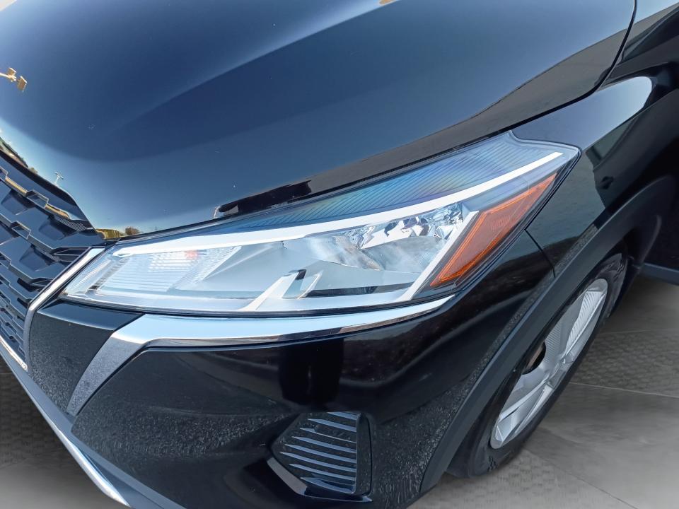 2023 Nissan Kicks S