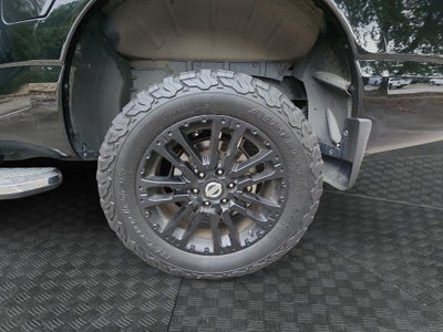 2020 Nissan TITAN SL