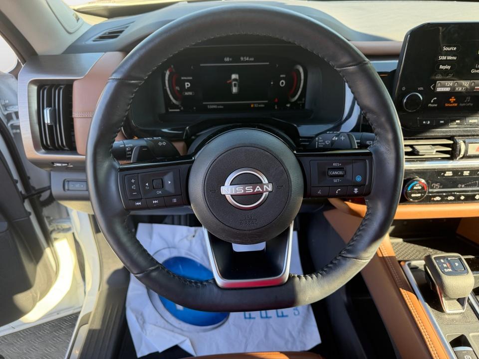 2024 Nissan Pathfinder Platinum