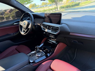 2025 BMW X4 xDrive30i