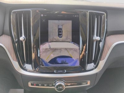 2024 Volvo S60 Plus Dark Theme