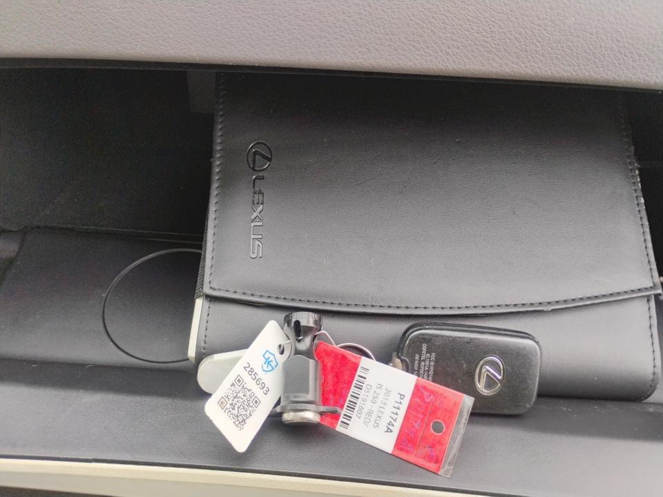 2013 Lexus IS 250 4dr Sport Sdn Auto RWD