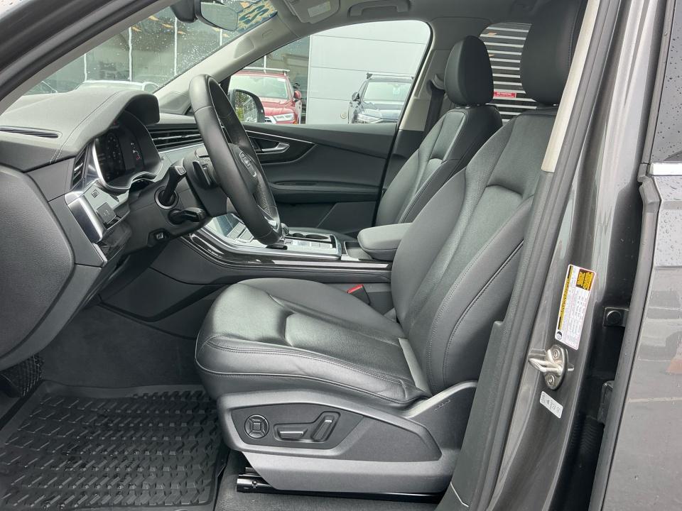 2023 Audi Q7 Premium Plus