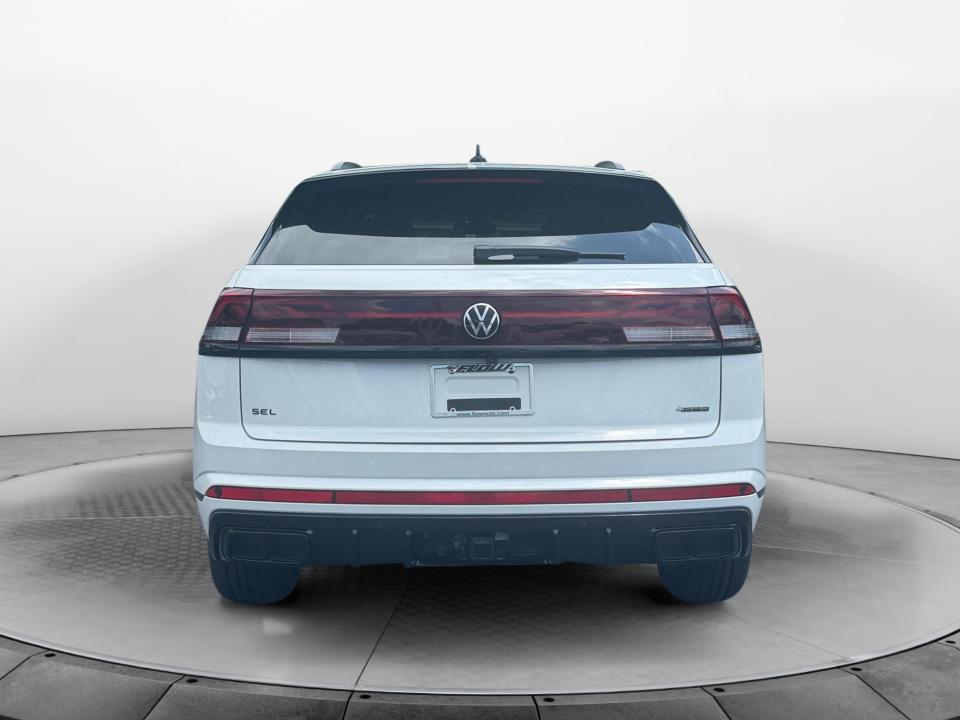 2026 Volkswagen Atlas Cross Sport 2.0T SEL R-Line Black