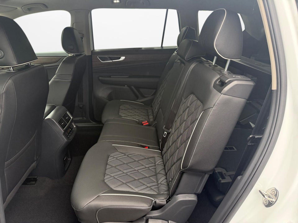 2026 Volkswagen Atlas SEL Premium R-Line