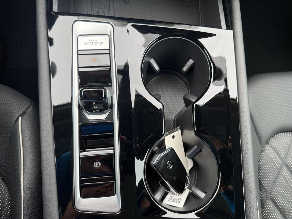 2026 Volkswagen Atlas SEL Premium R-Line