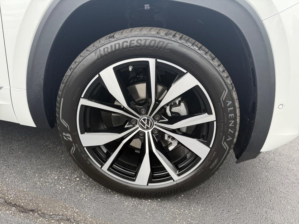 2026 Volkswagen Atlas SEL Premium R-Line