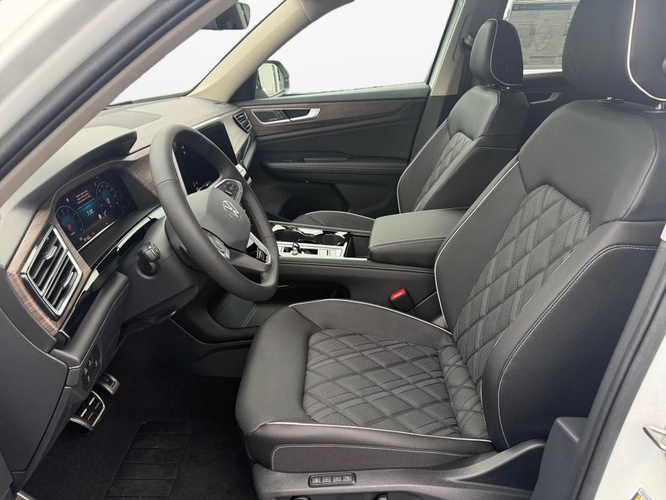 2026 Volkswagen Atlas SEL Premium R-Line