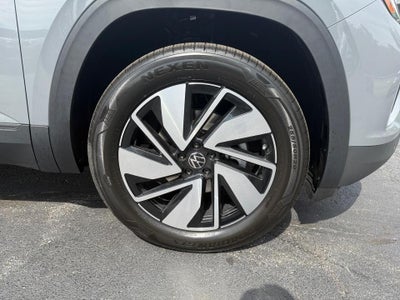 2026 Volkswagen Atlas SE with Technology