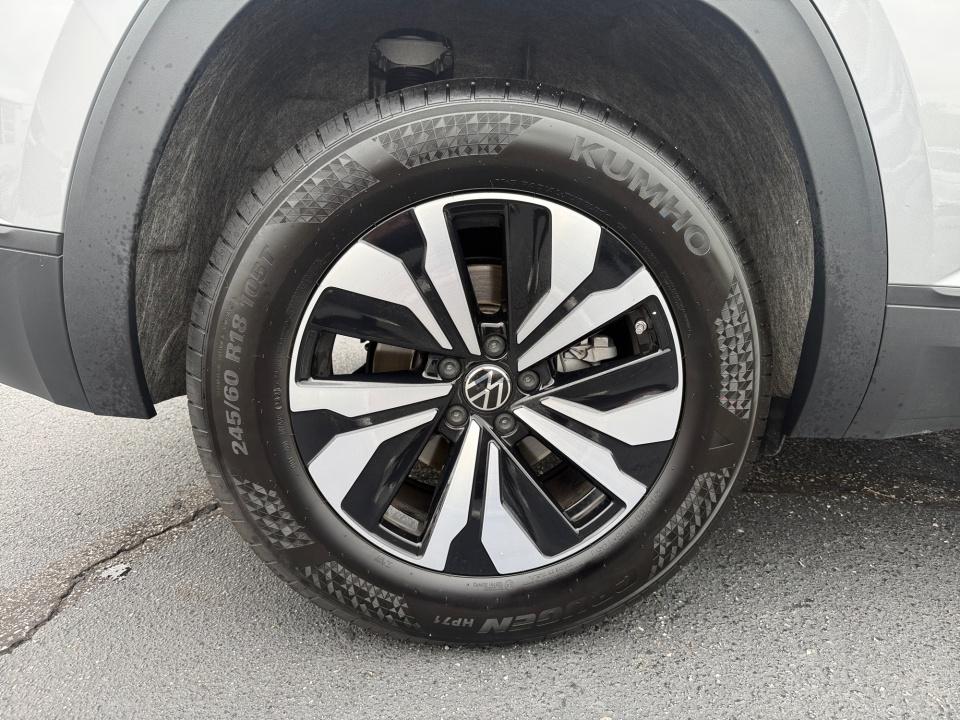 2026 Volkswagen Atlas Cross Sport 2.0T SE