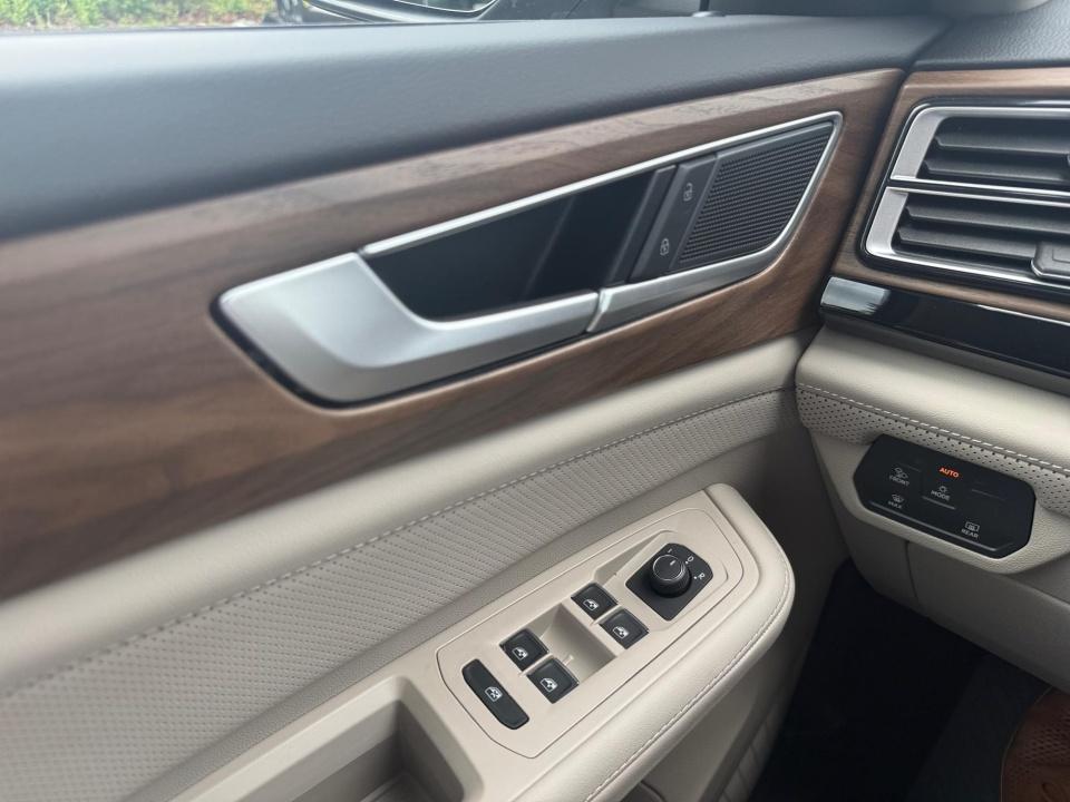 2026 Volkswagen Atlas SE
