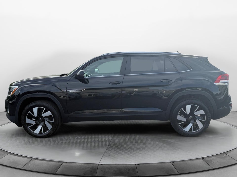 2026 Volkswagen Atlas Cross Sport SE with Technology
