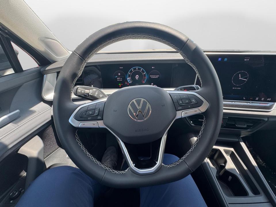 2026 Volkswagen Tiguan SE