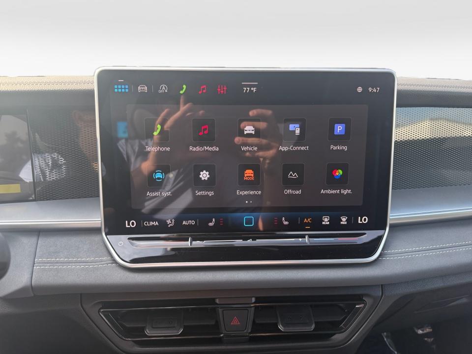 2026 Volkswagen Tiguan SE R-Line Black