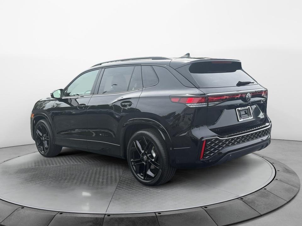2026 Volkswagen Tiguan SE R-Line Black