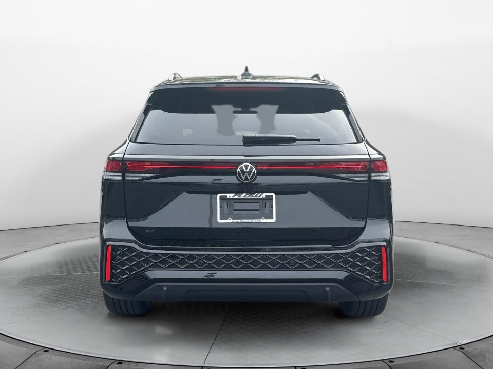 2026 Volkswagen Tiguan SE R-Line Black