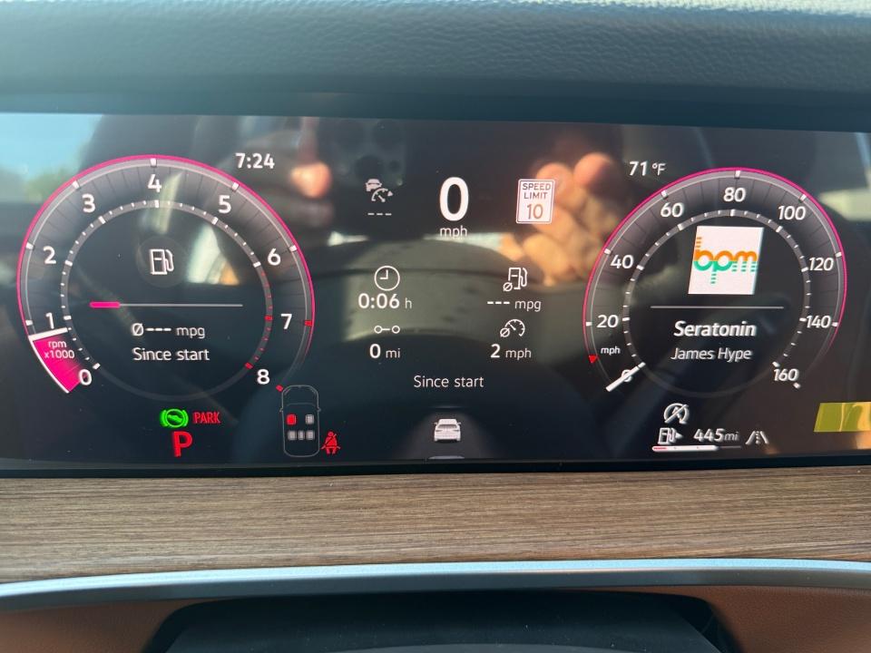 2026 Volkswagen Tiguan SEL R-Line Turbo
