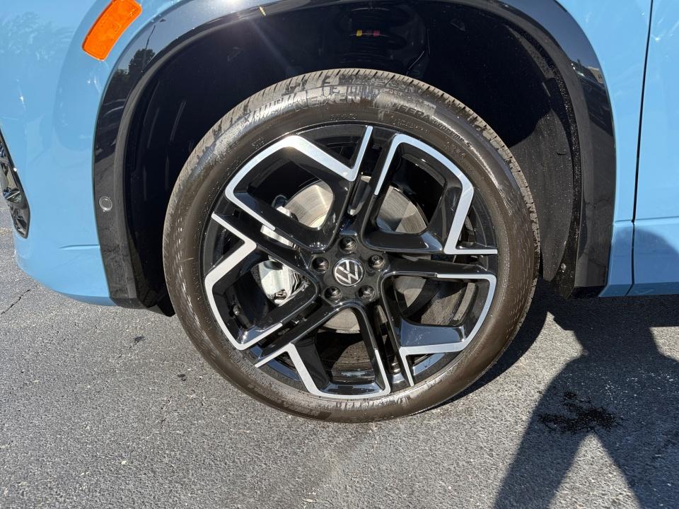 2026 Volkswagen Tiguan SEL R-Line Turbo