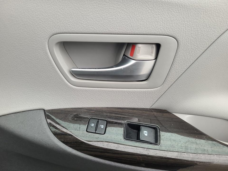 2016 Toyota Sienna XLE