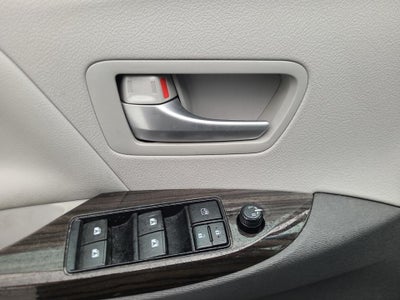 2016 Toyota Sienna XLE