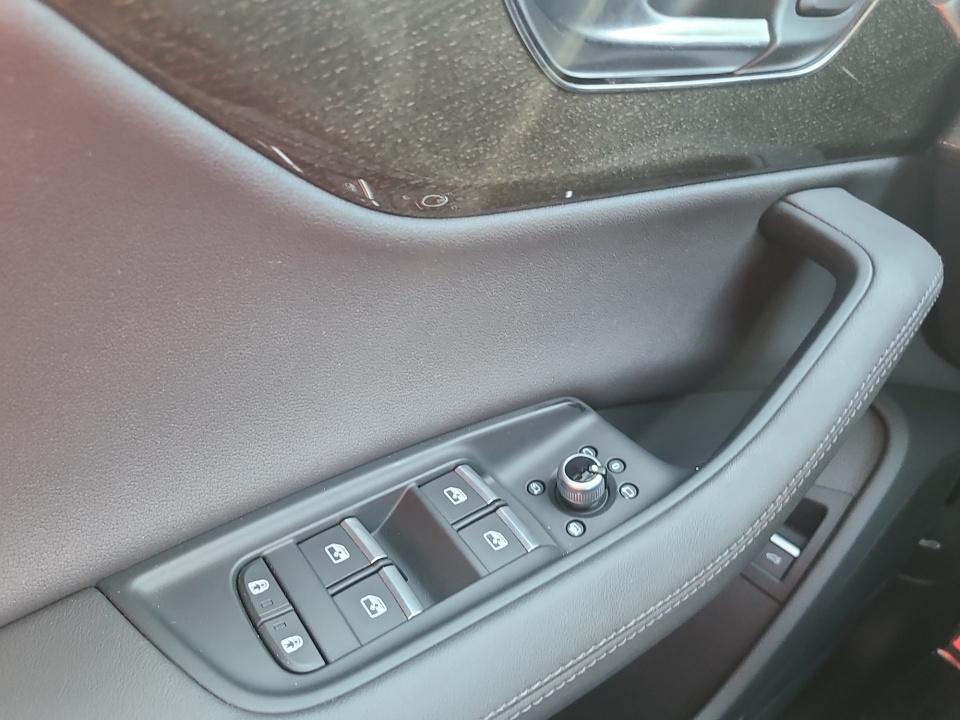 2024 Audi Q7 Premium Plus