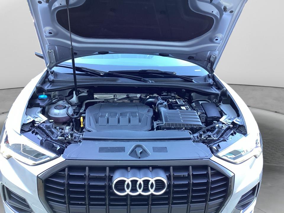 2023 Audi Q3 Premium