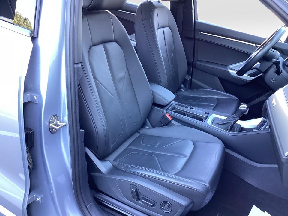 2023 Audi Q3 Premium