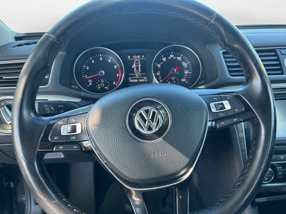2017 Volkswagen Passat 1.8T SE