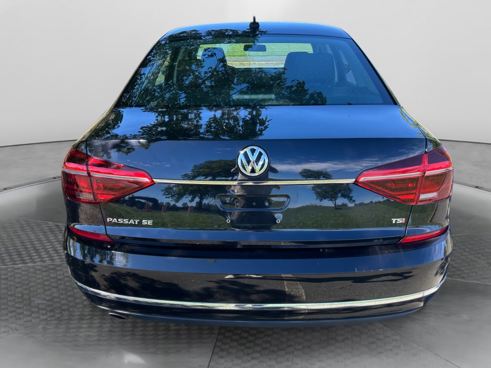 2017 Volkswagen Passat 1.8T SE