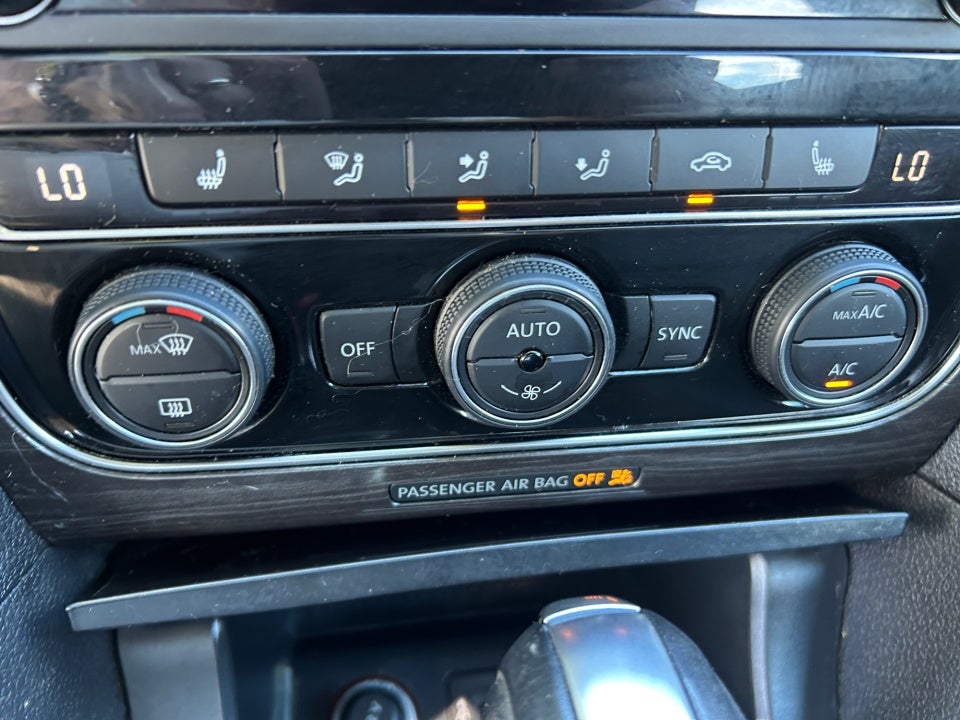 2017 Volkswagen Passat 1.8T SE