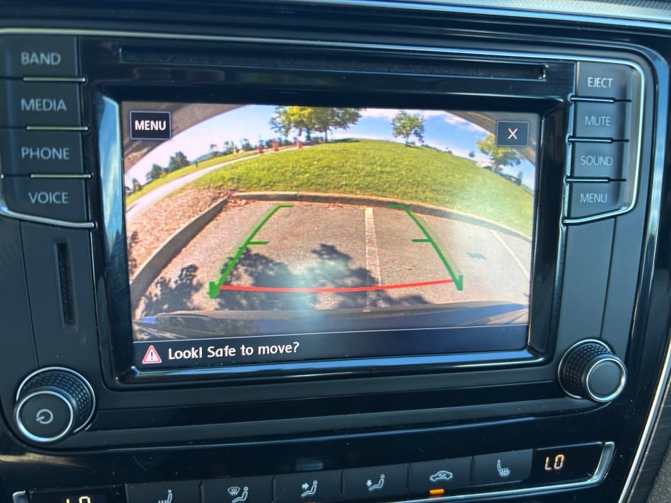 2017 Volkswagen Passat 1.8T SE