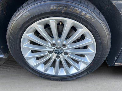 2017 Volkswagen Passat 1.8T SE
