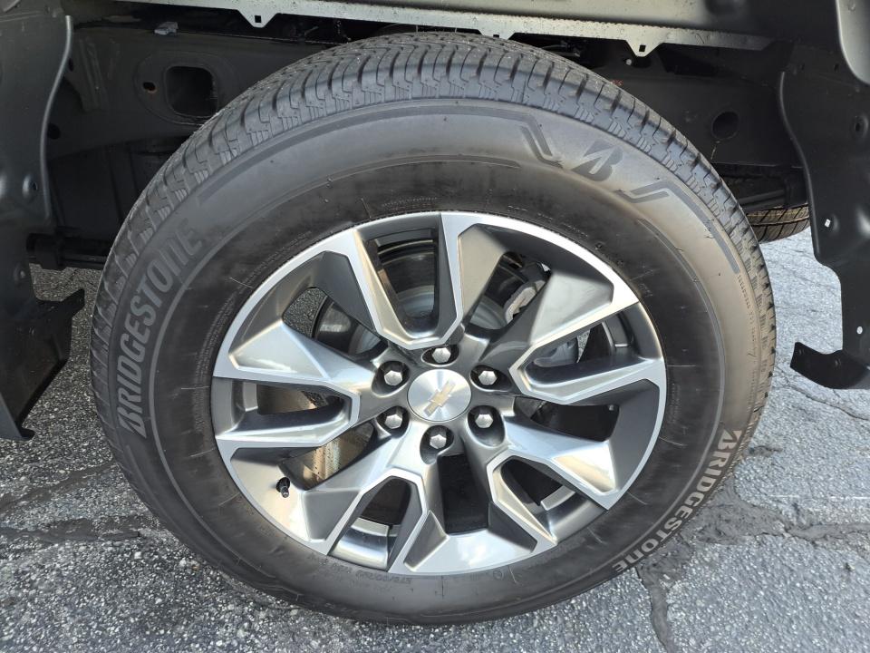 2025 Chevrolet Silverado 1500 LT