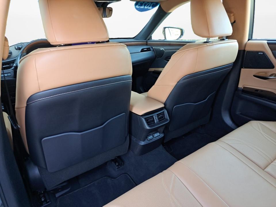 2023 Lexus ES 300h ES 300h Ultra Luxury
