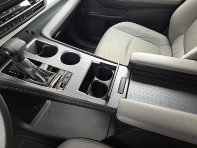 2025 Toyota Sienna LE