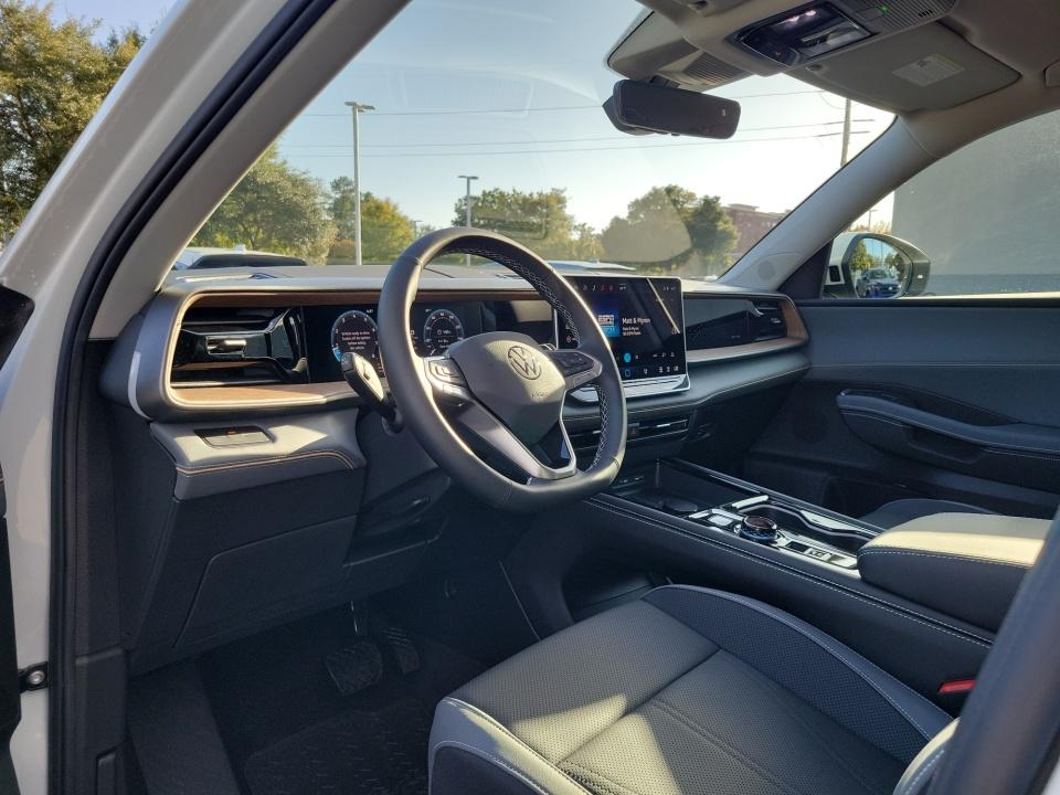 2027 Volkswagen Atlas SE